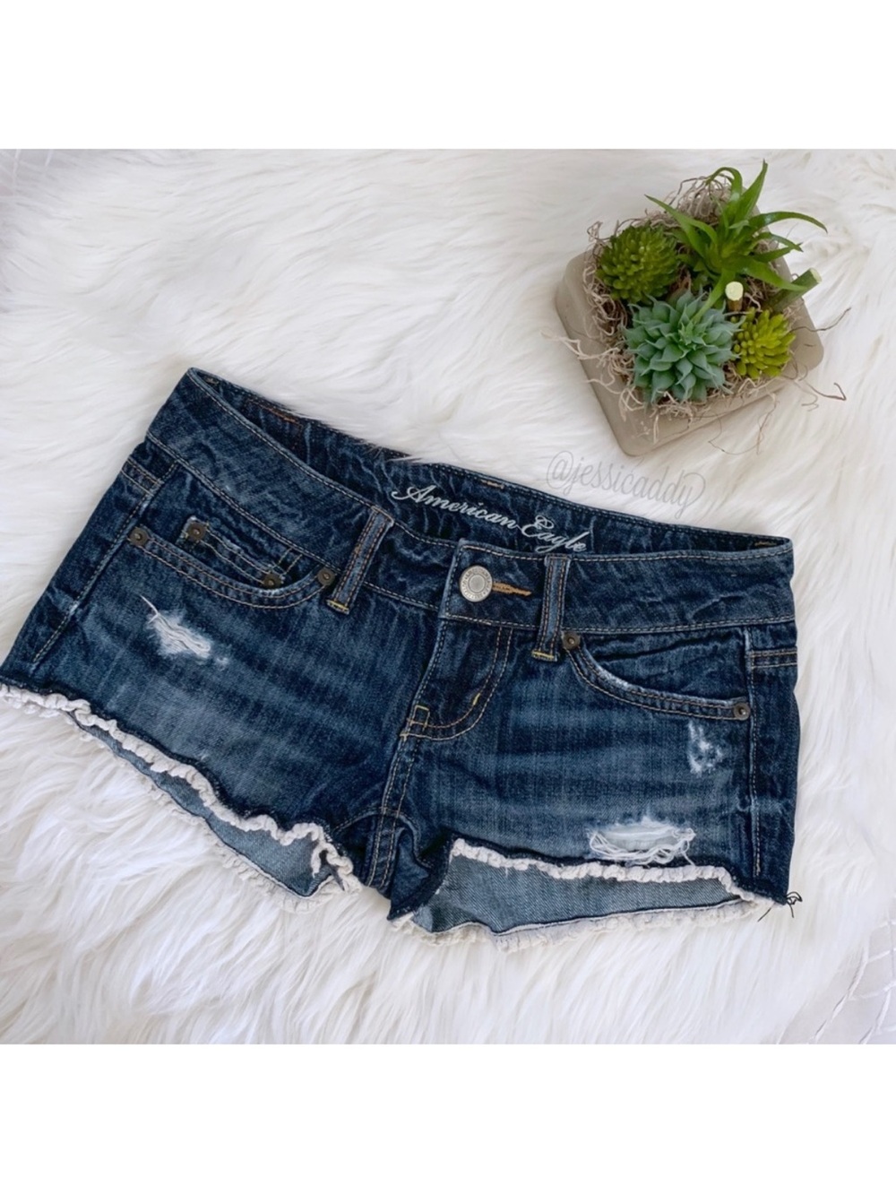 American Eagle Ruffle Trim Shorts